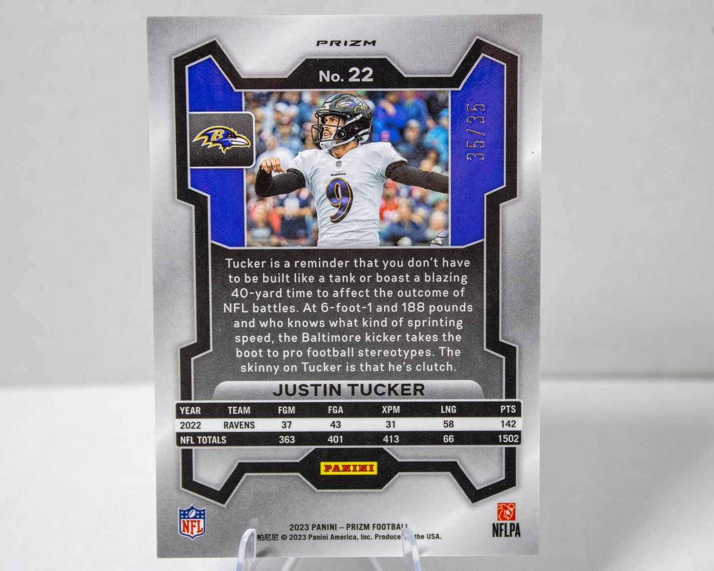 Justin Tucker – Panini Prizm Blue Shimmer /35 (No. 22)