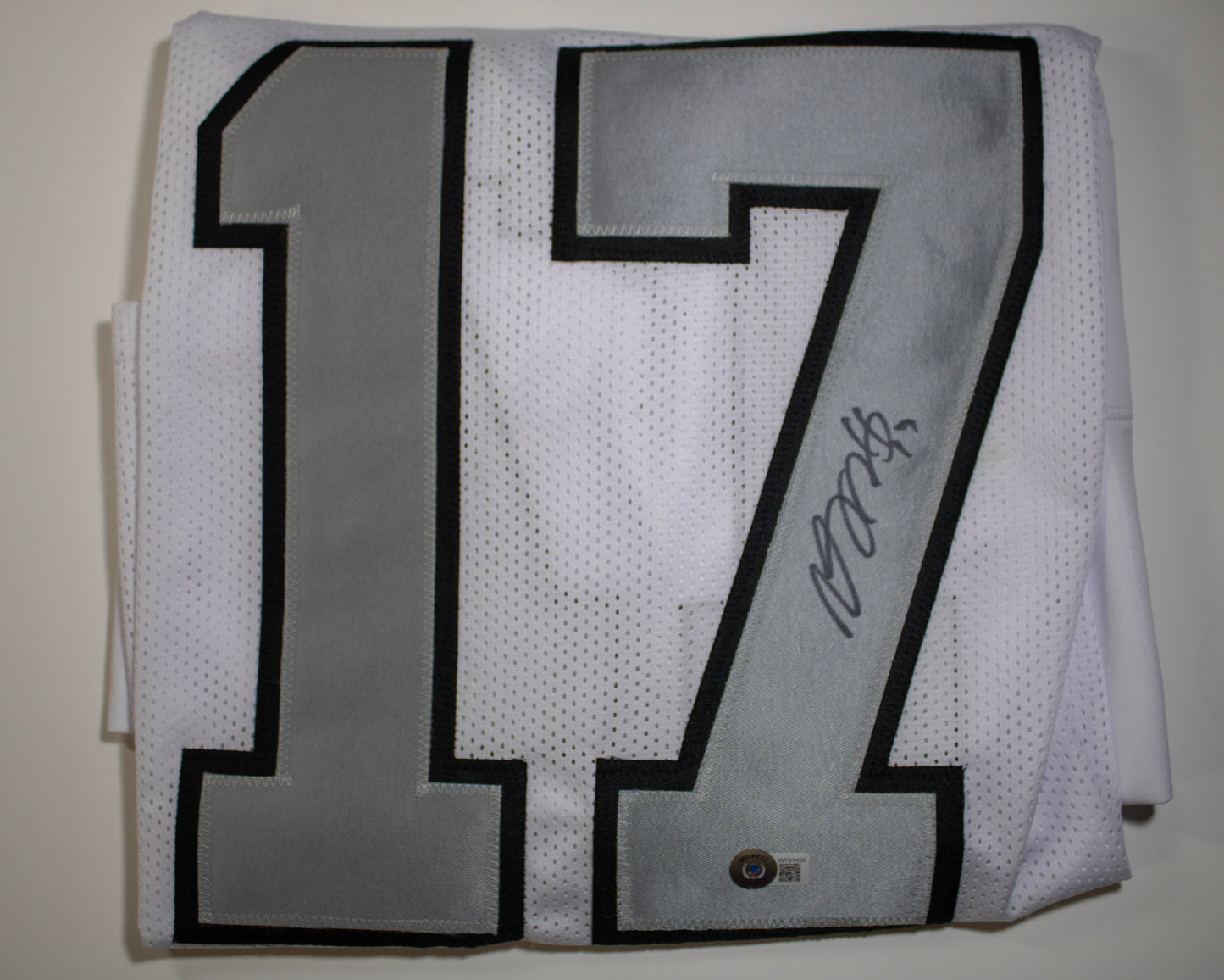 Davante Adams Signed Las Vegas Raiders Custom Jersey – Beckett Witnessed Authentication (BAS)