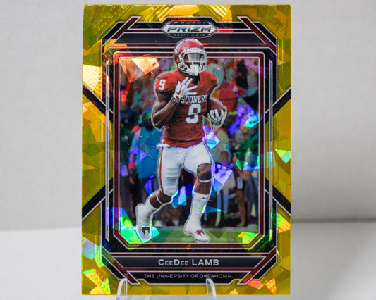Ceedee Lamb – Panini Prizm Draft Picks Gold Cracked Ice (No. 13)